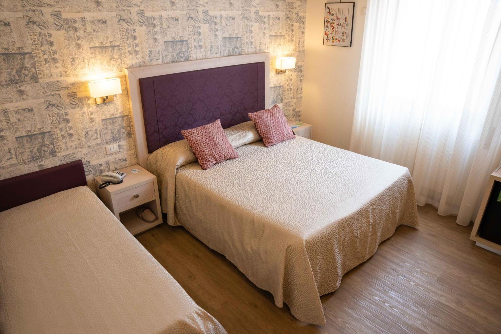 Hotel Pardini ヴィアレッジョ エクステリア 写真