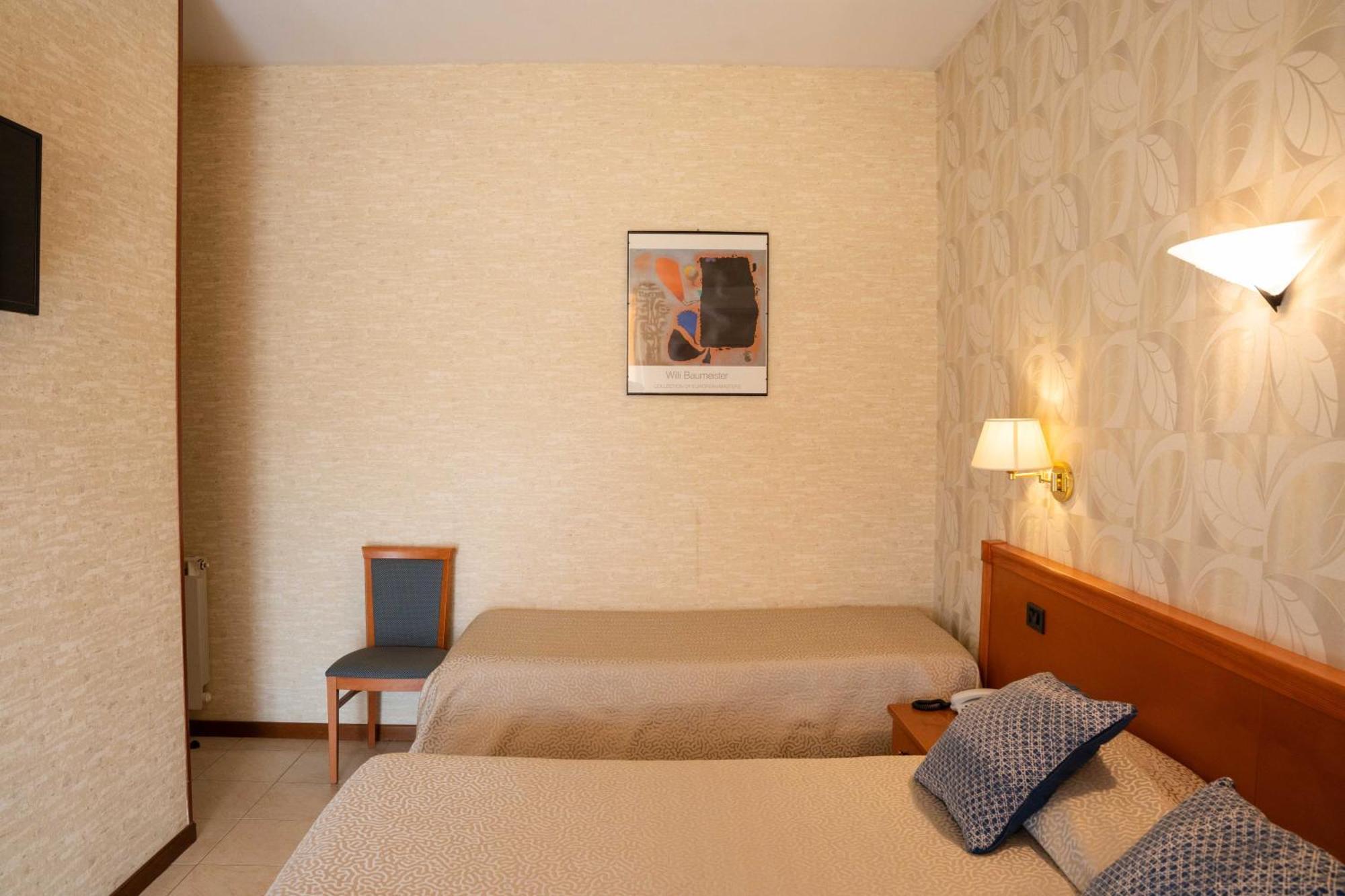 Hotel Pardini ヴィアレッジョ エクステリア 写真