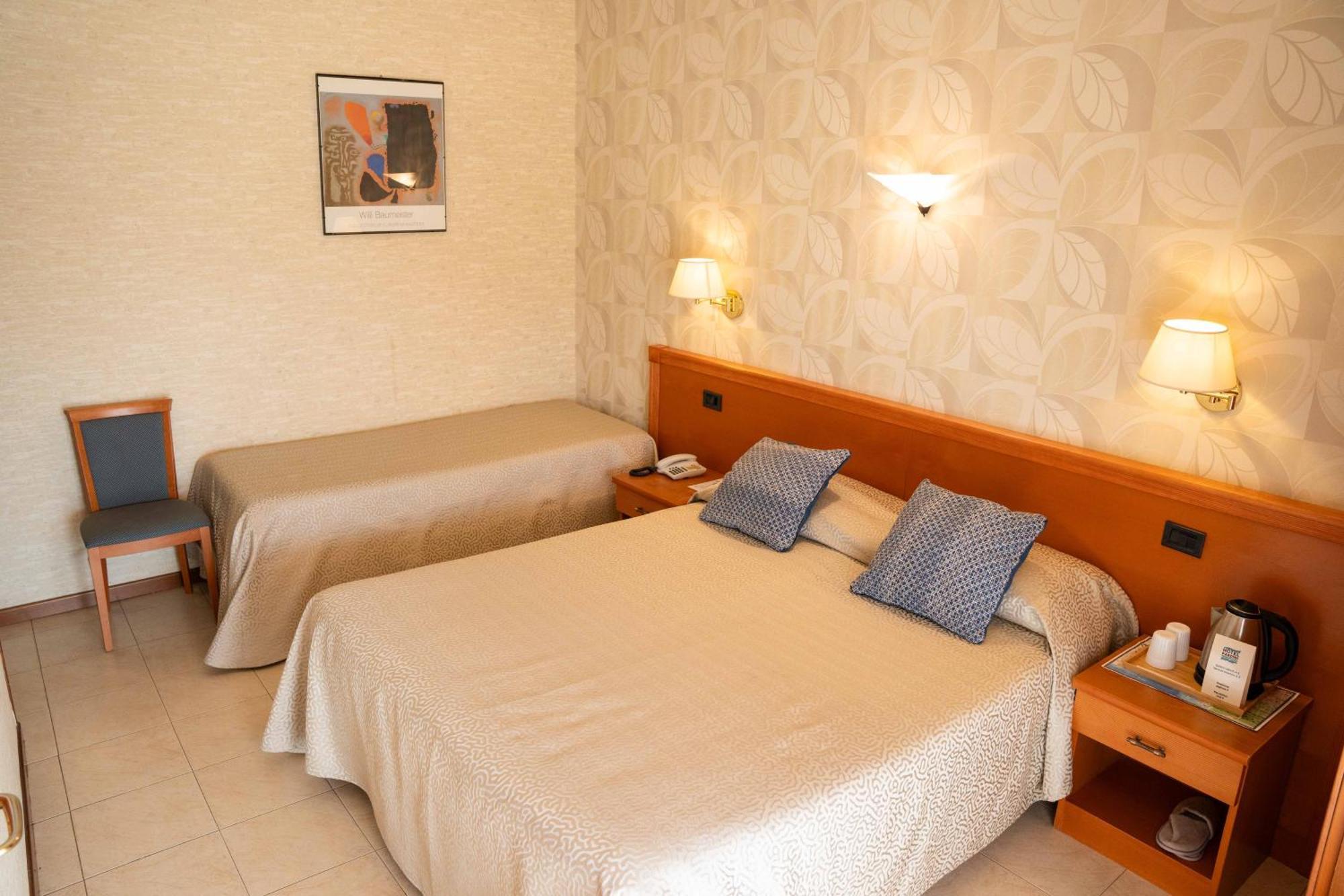 Hotel Pardini ヴィアレッジョ エクステリア 写真