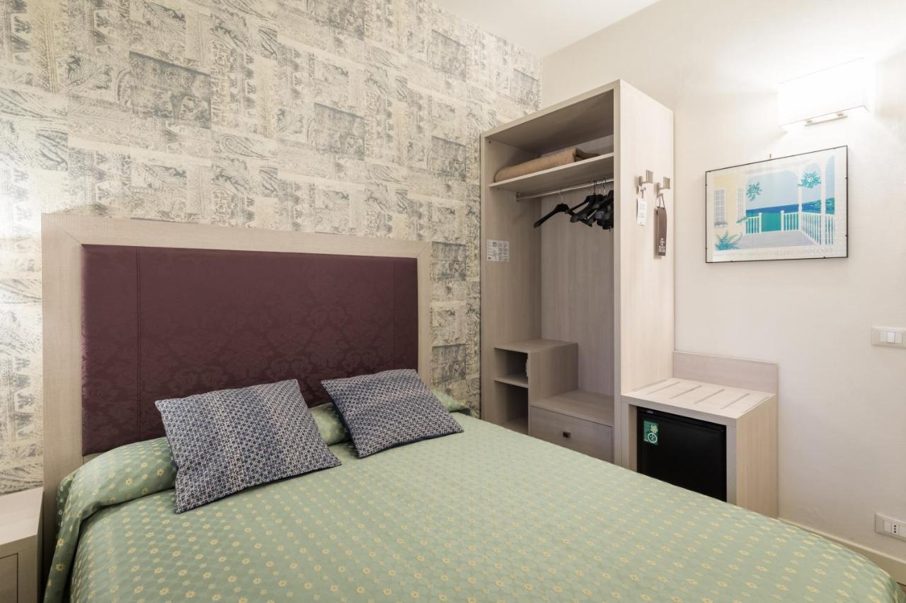 Hotel Pardini ヴィアレッジョ エクステリア 写真